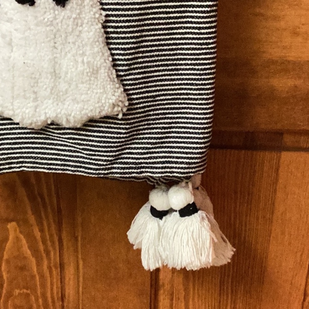 Rachel Zoe Black and White Ghost Throw Blanket - Picture 5 of 5